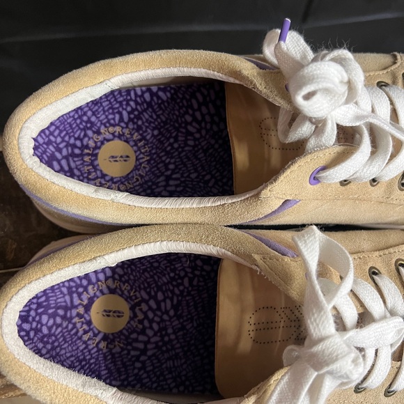 Revitalign 9 women’s orthotic tan sneakers - Picture 3 of 7